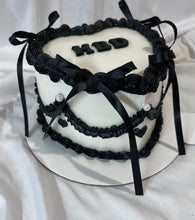 Load image into Gallery viewer, Vintage Cakes