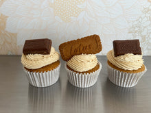 Load image into Gallery viewer, Cupcakes
