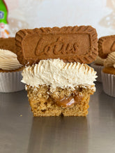 Load image into Gallery viewer, Cupcakes
